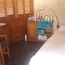 Body treatments, body scrubs, facials, massage/treatment rooms