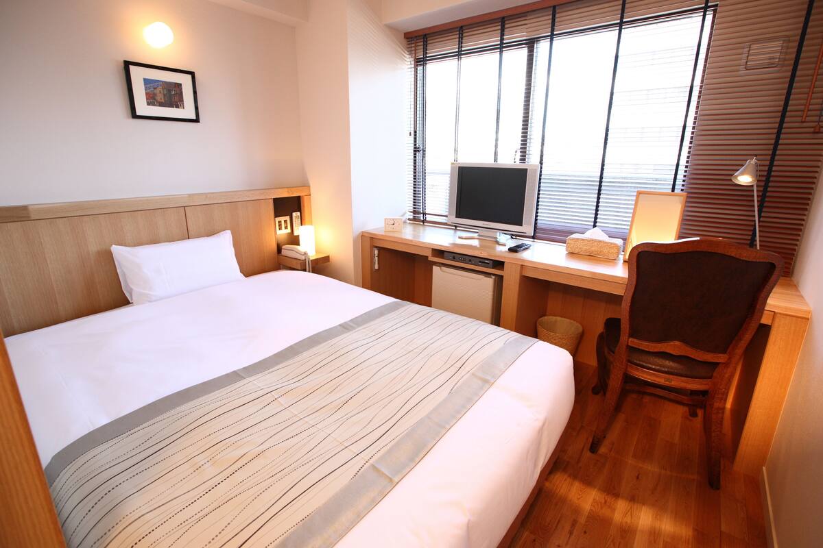 Quarto, para não fumantes (1 Semi-double Bed) | Roupas de cama premium, edredons de pluma, cofres nos quartos