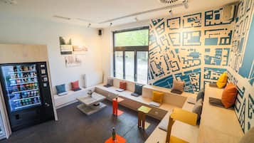 Lobby-Lounge