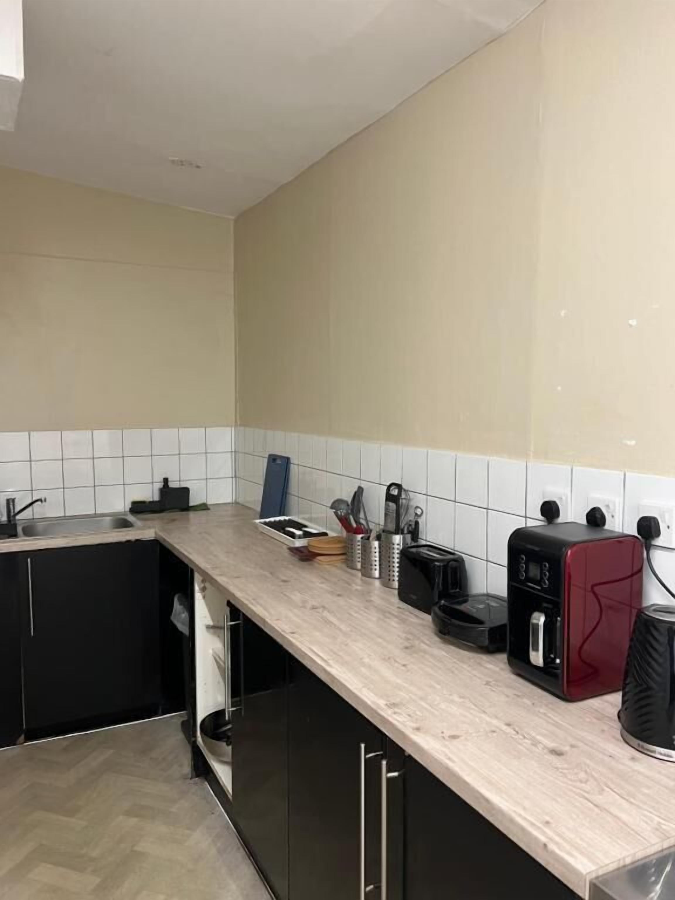 Fridge, microwave