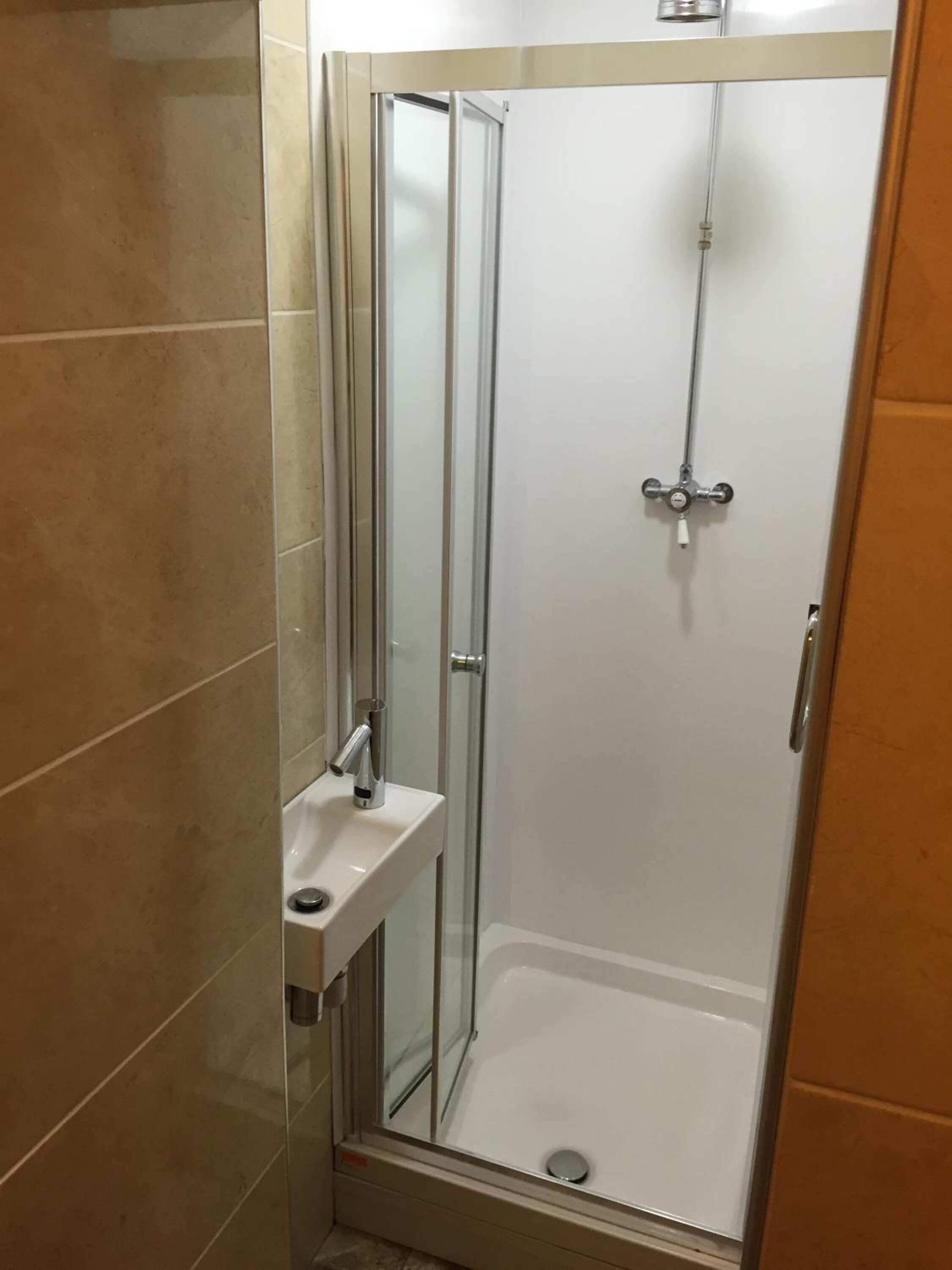 Foto - Onefam Waterloo 18-36 years old