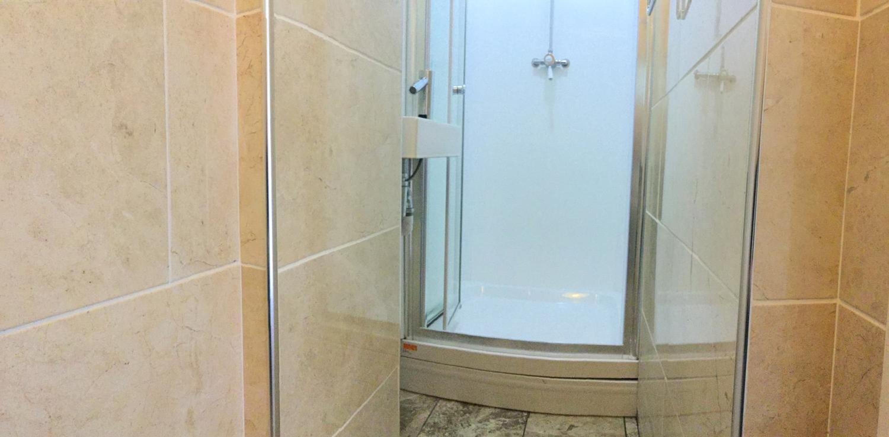 Foto - Onefam Waterloo 18-36 years old