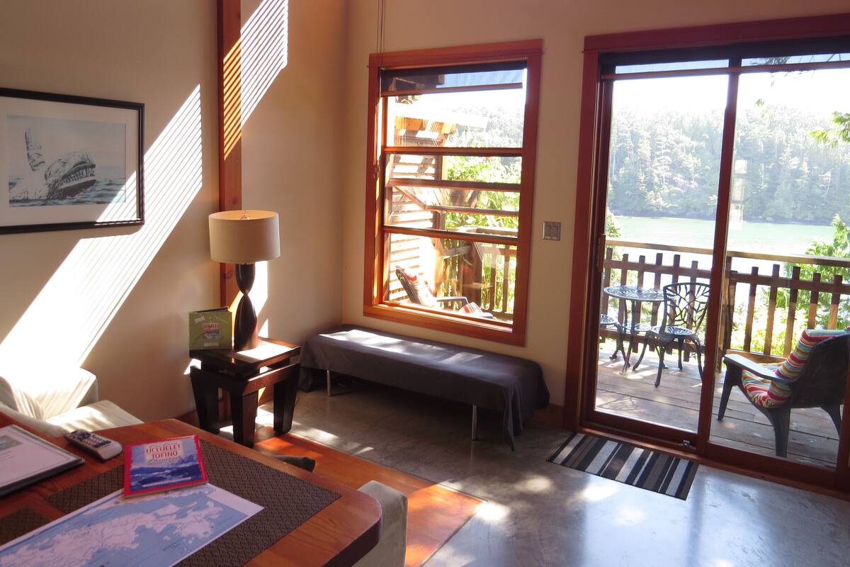 Executive Suite, Oceanfront