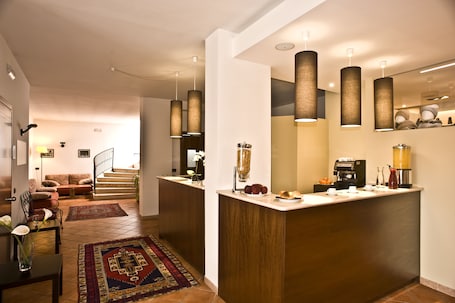 Snack bar