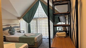 Economy-Zweibettzimmer | Minibar, Zimmersafe, Bügeleisen/Bügelbrett, kostenloses WLAN