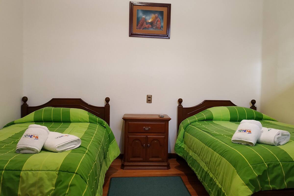 Double Room, Shared Bathroom (2 single beds) | In-room safe, individually furnished, desk, laptop workspace