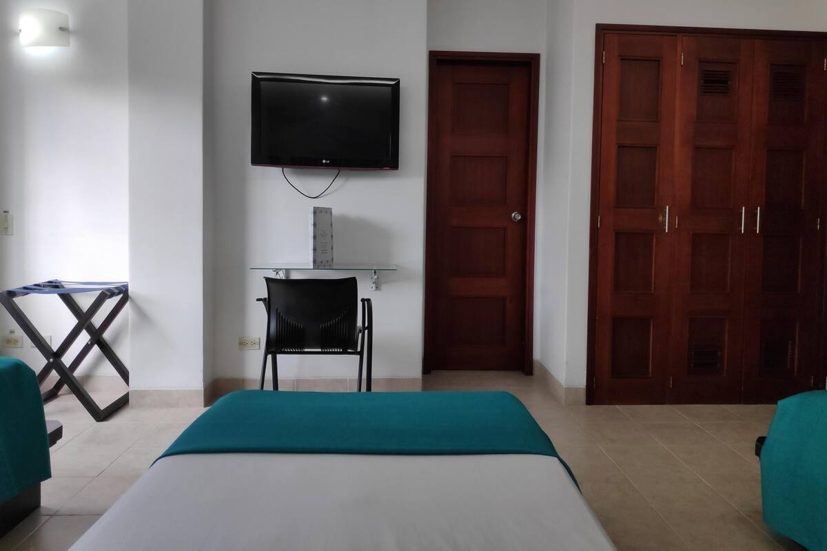 Premium bedding, in-room safe, desk, soundproofing