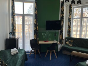 Standard Double or Twin Room | In-room safe, free WiFi, bed sheets - Hotel Bella (Jelenia Gora)