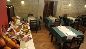 Breakfast for a fee - A Casa do Río (Pontecesures)