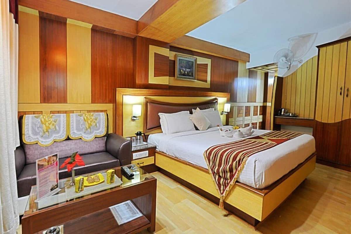 Royal Suite, 1 Double Bed | Premium bedding, individually decorated, individually furnished