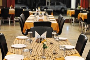 Dinner served - Ponmari Residency (Ootacamund)