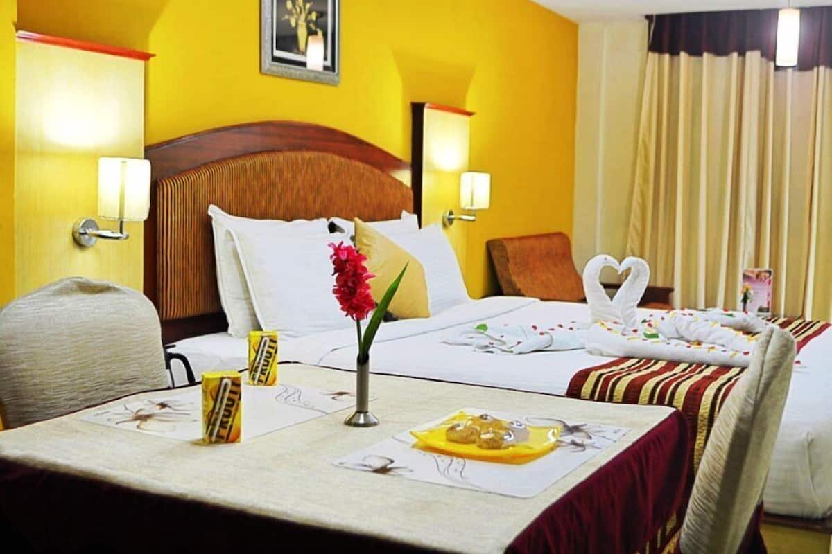 Royal Honey Suite | Premium bedding, individually decorated, individually furnished