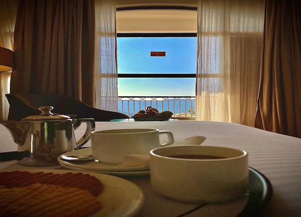 Premium bedding, minibar, in-room safe, desk