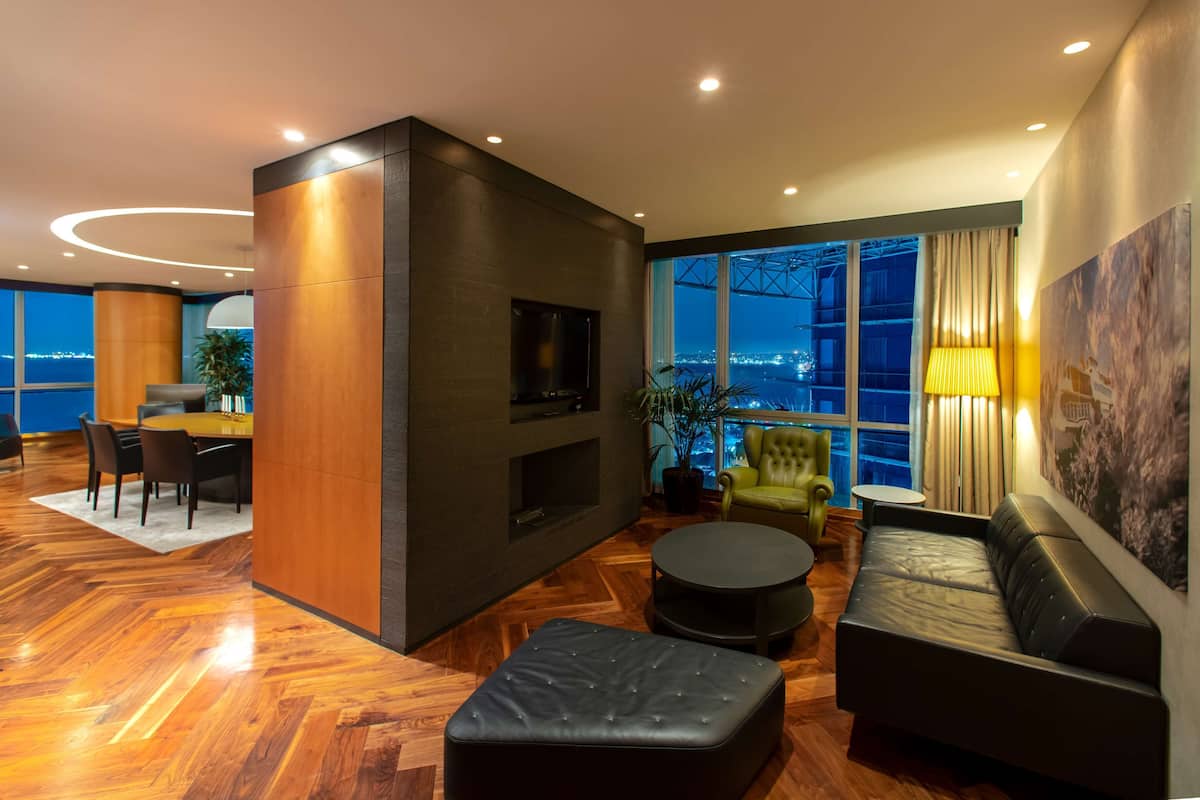 Presidential Suite | Living area | MP3 dock
