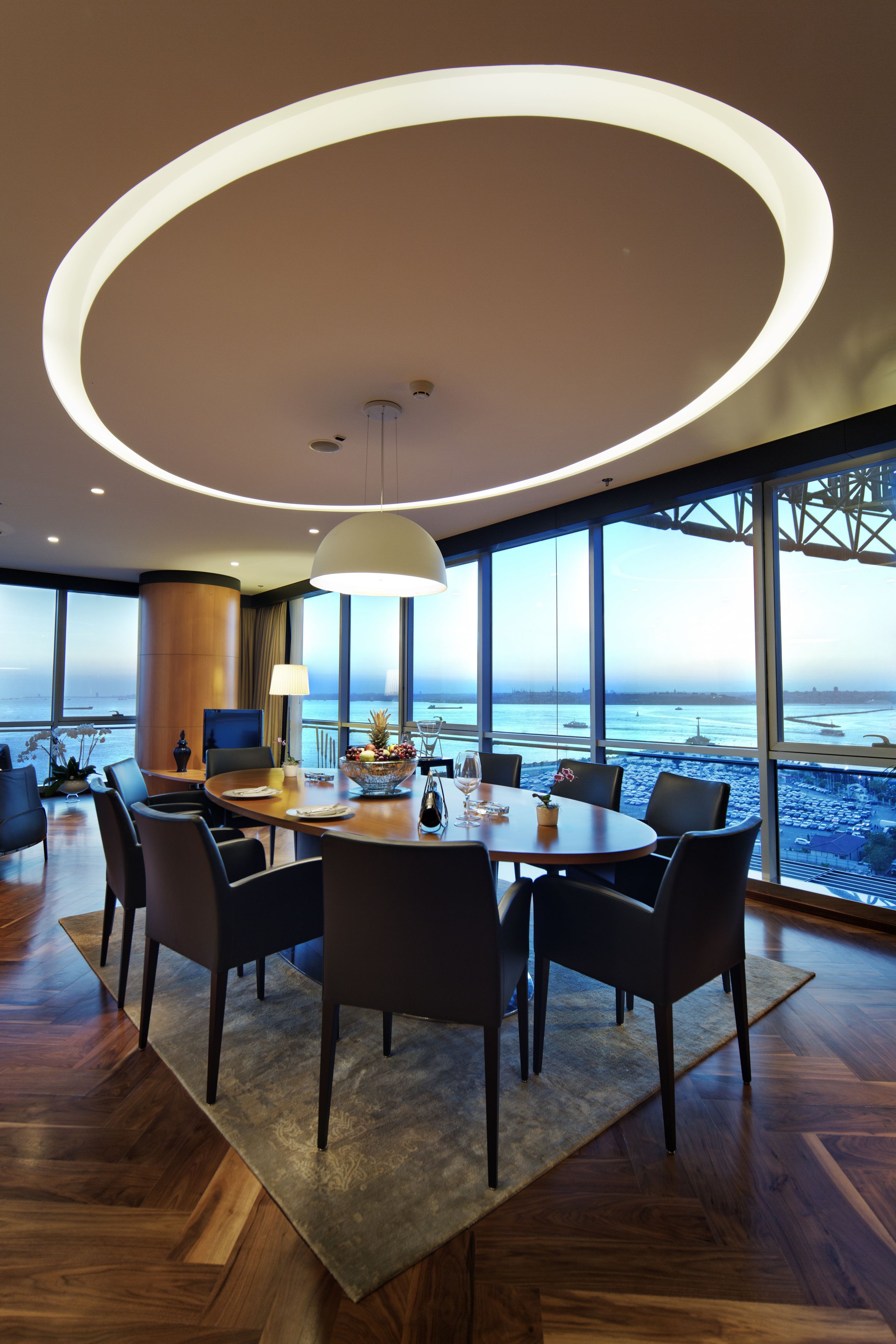 Presidential Suite | In-room dining