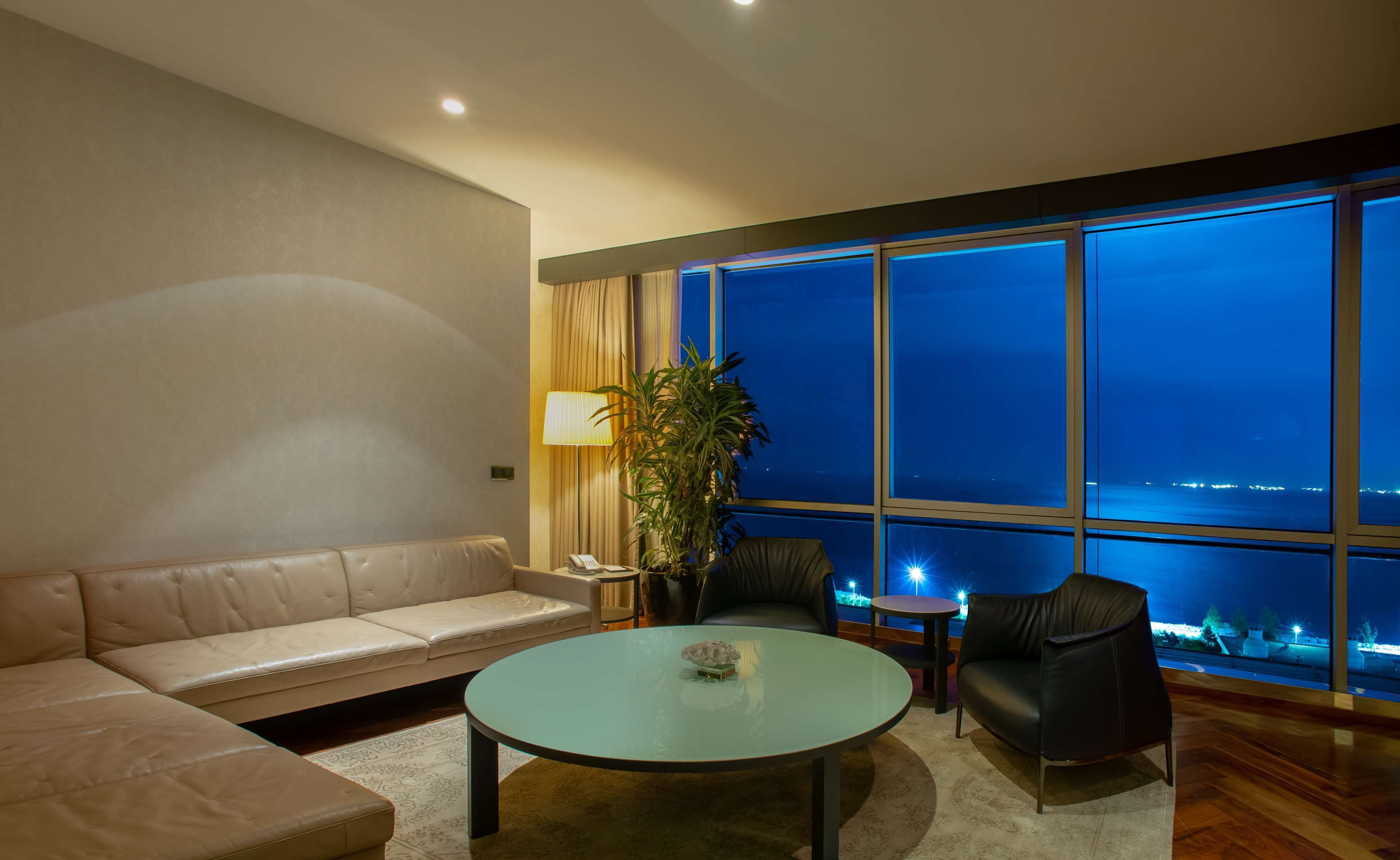 presidential suite | living area | mp3 dock