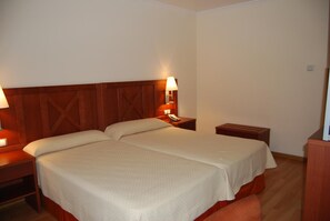 Room - Hotel Meleiros (Cobreros)