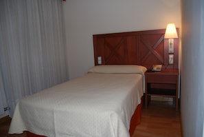 Room - Hotel Meleiros (Cobreros)