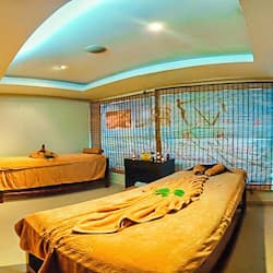 Bagno turco/hammam, trattamenti per il viso, manicure/pedicure