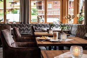 Regional cuisine - Hotel Alpenjuwel Jäger (Tux)