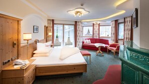 Premium bedding, in-room safe, desk, blackout curtains