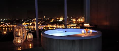 Behandlingsrom for par, badstue, boblebad, dampbad og tyrkisk bad/hamam