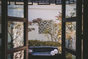 Courtyard Room King | Cour