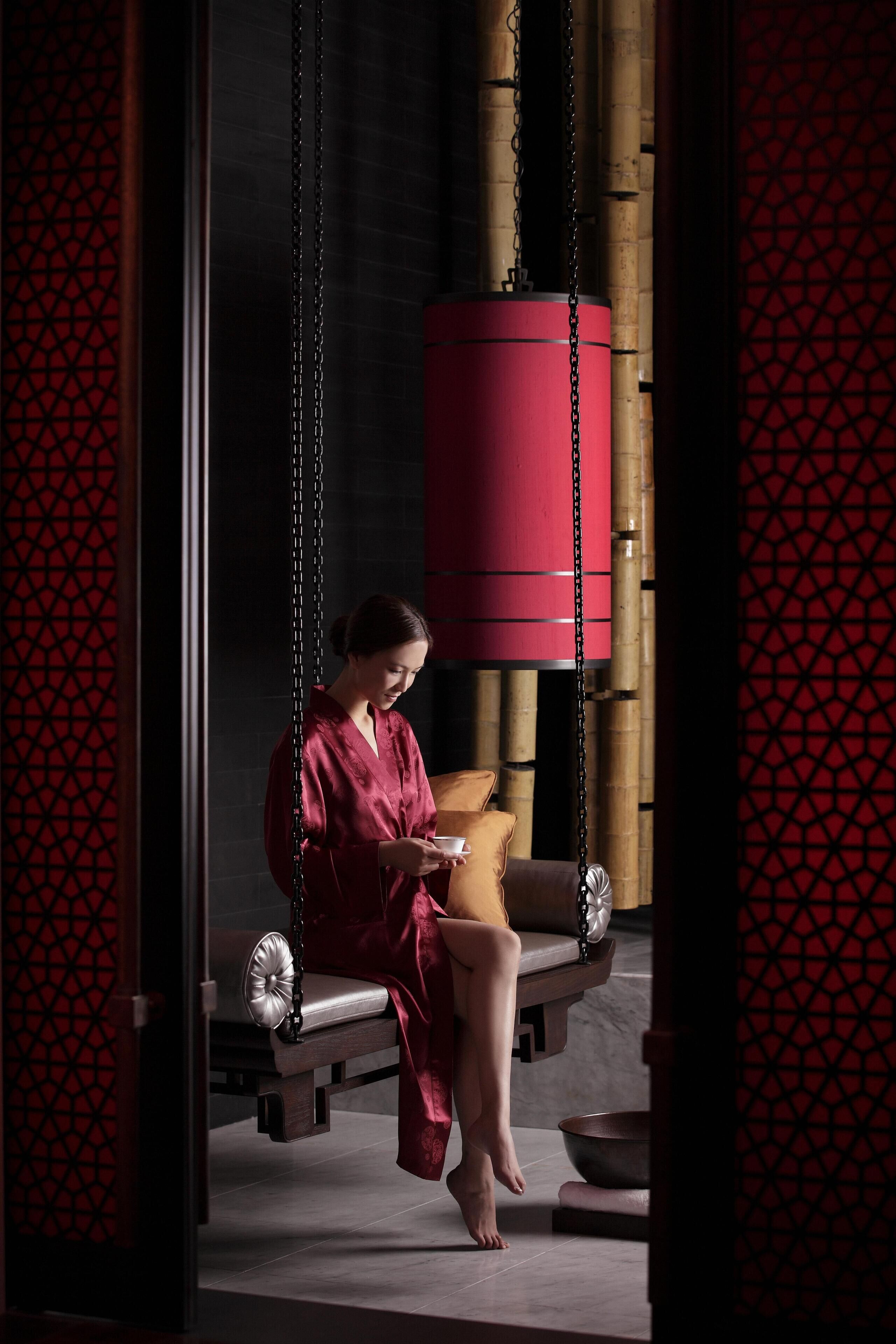 couples treatment room(s), body treatments, hydrotherapy, aromatherapy