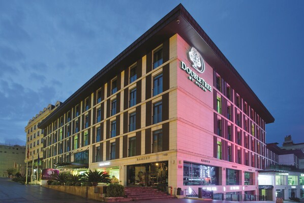 A hotel with a modern facade, multiple floors, and a prominent signage for 'DOUBLET BY HILTON'. - Doubletree By Hilton Istanbul Old Town (Istanbul)