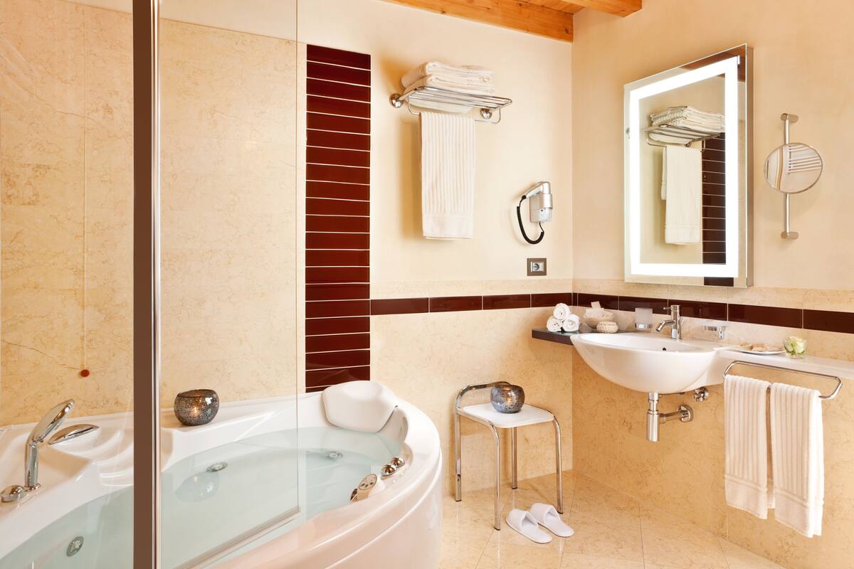 free toiletries, hair dryer, slippers, bidet