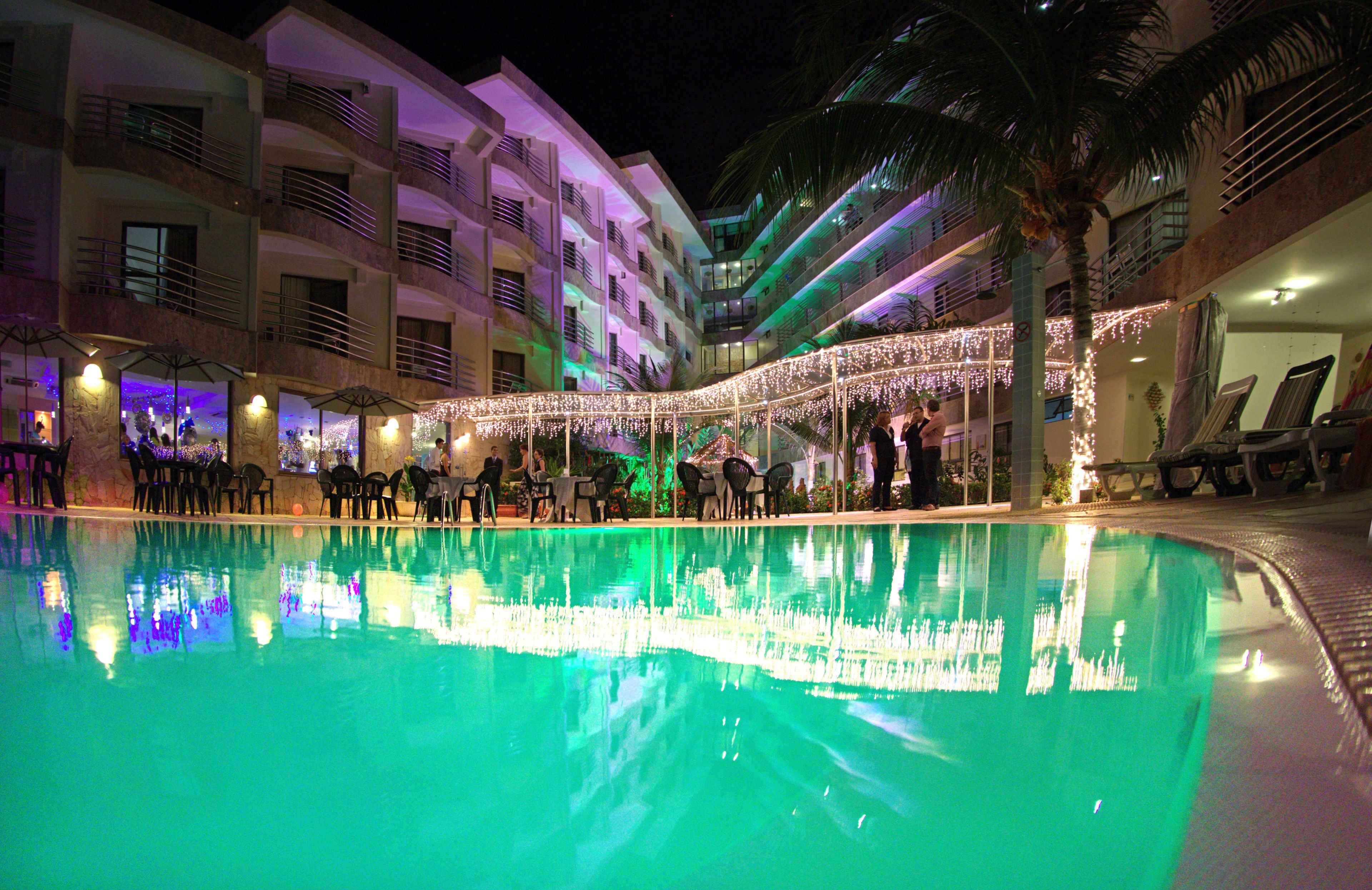 outdoor pool, pool umbrellas