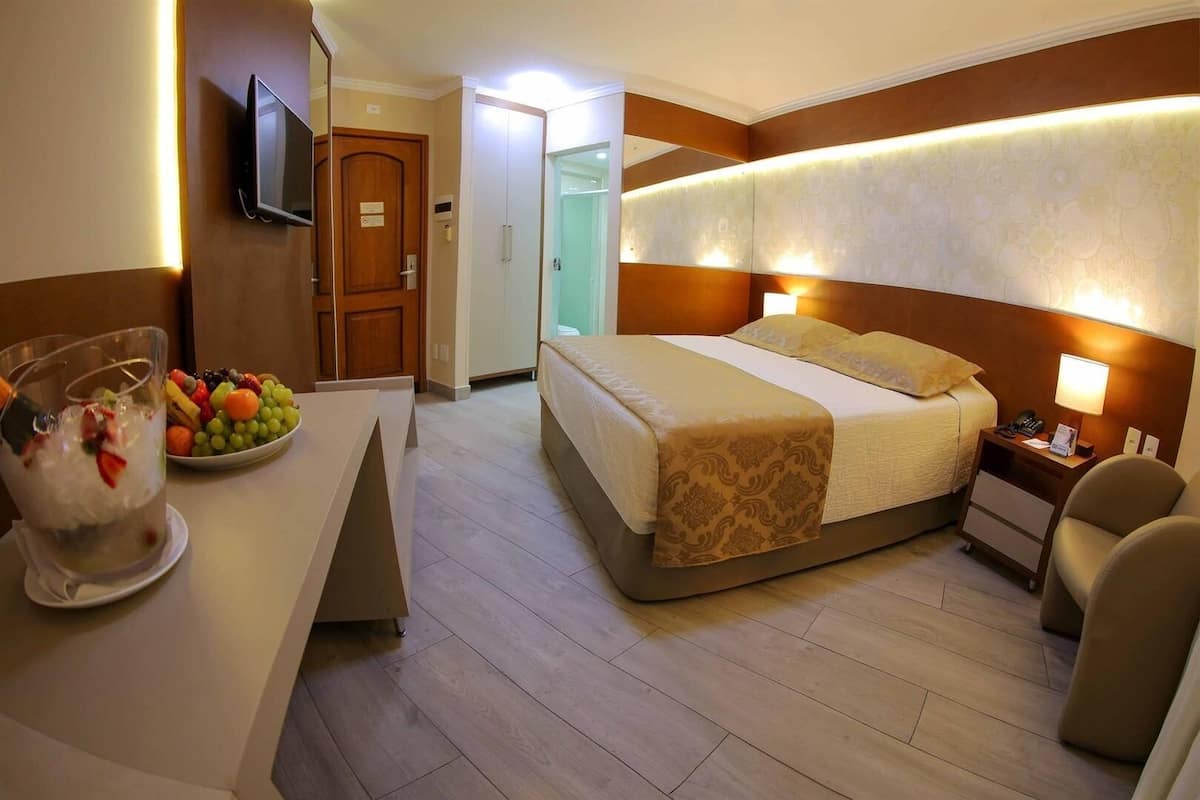 Pillow-top beds, minibar, in-room safe, desk