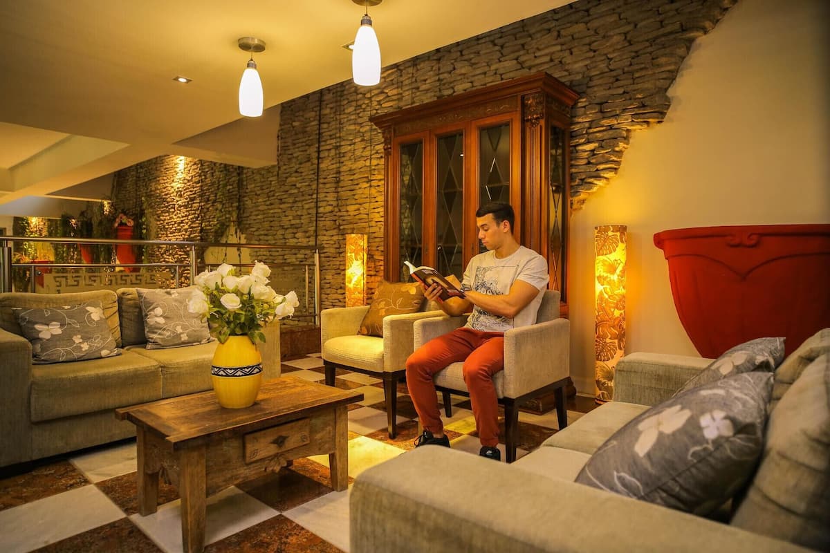 21-inch lcd tv with cable channels, tv