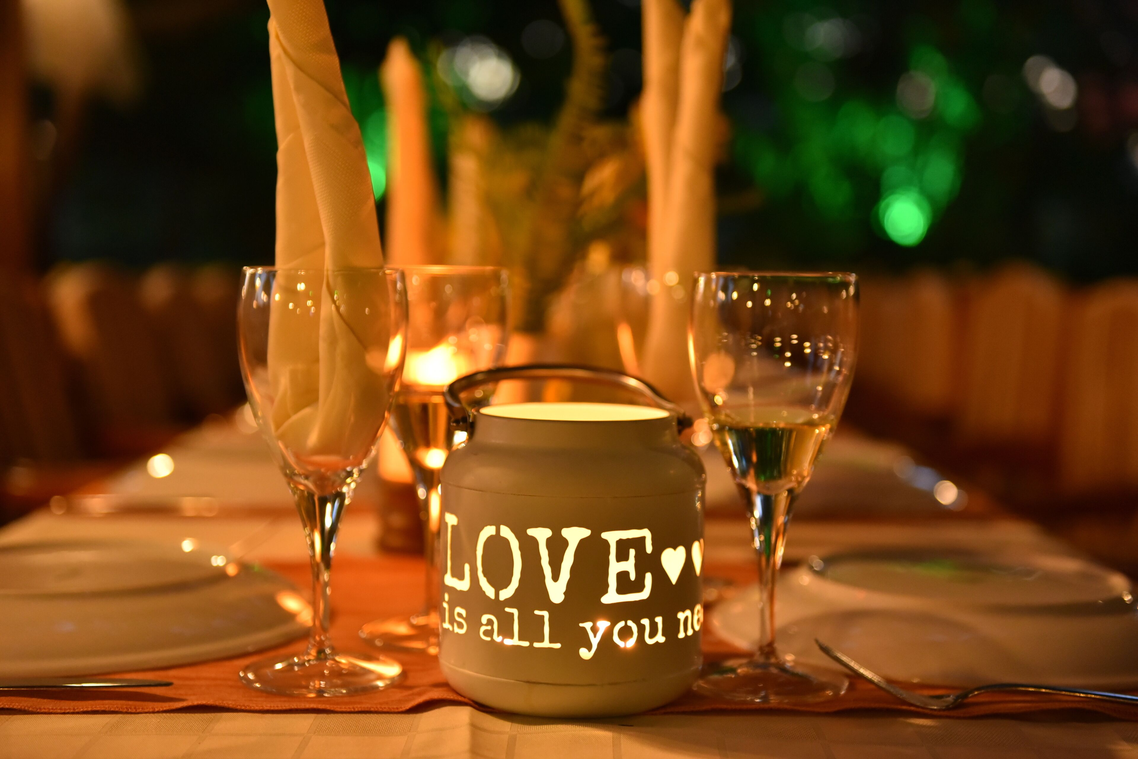 breakfast, lunch, dinner served; pool views