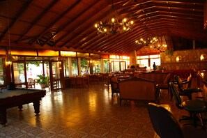 Breakfast, lunch, dinner served; pool views