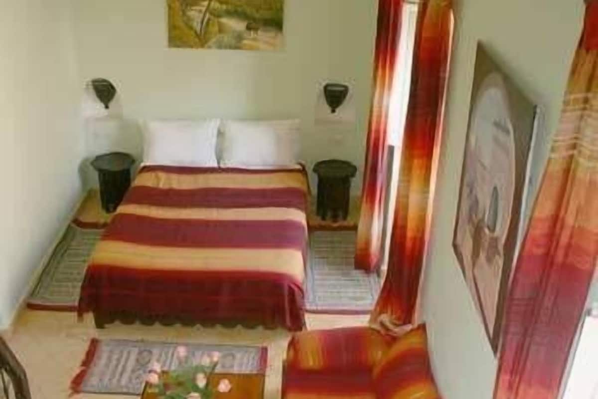 Double Room | Premium bedding, down comforters, memory foam beds
