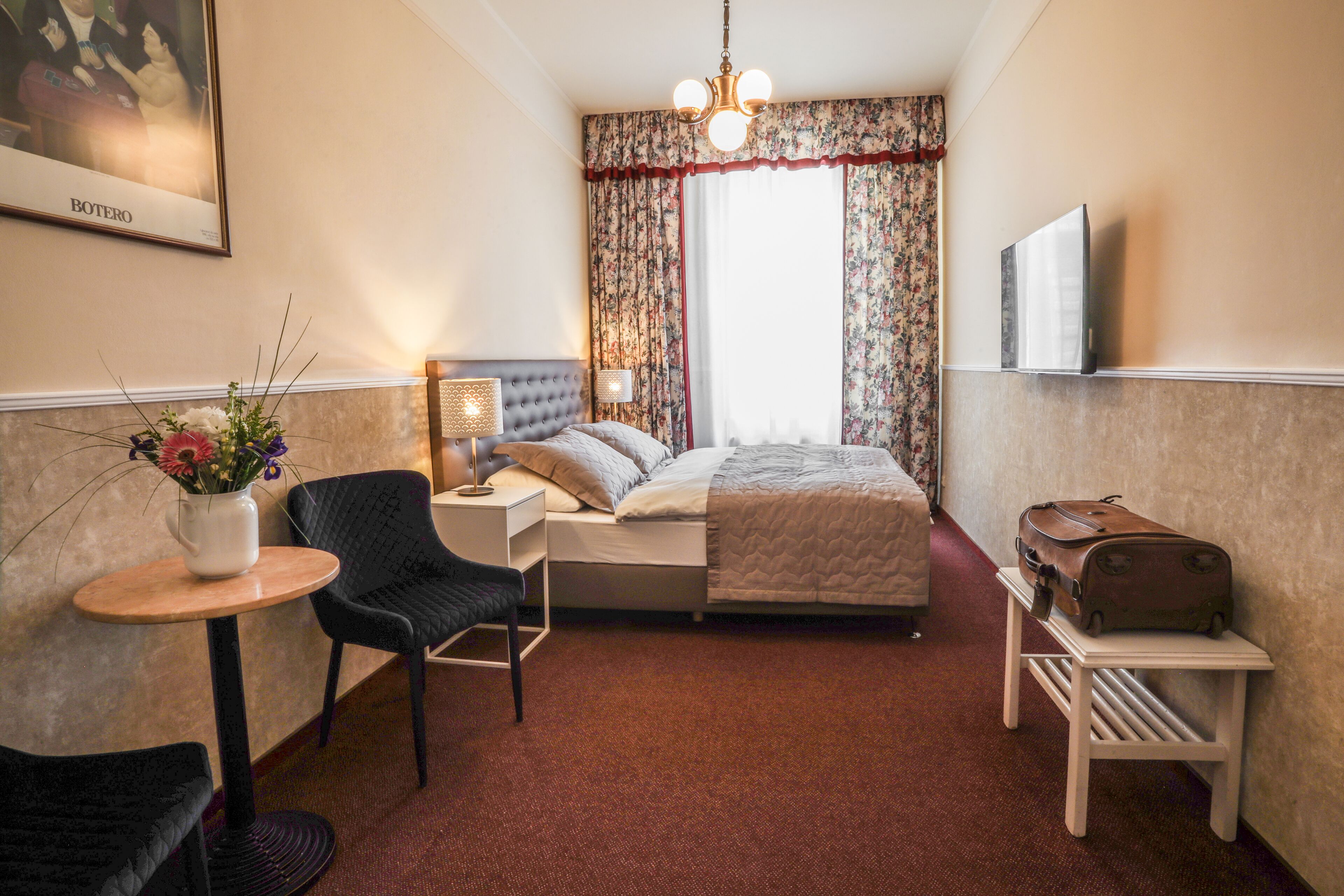 blackout curtains, free wifi