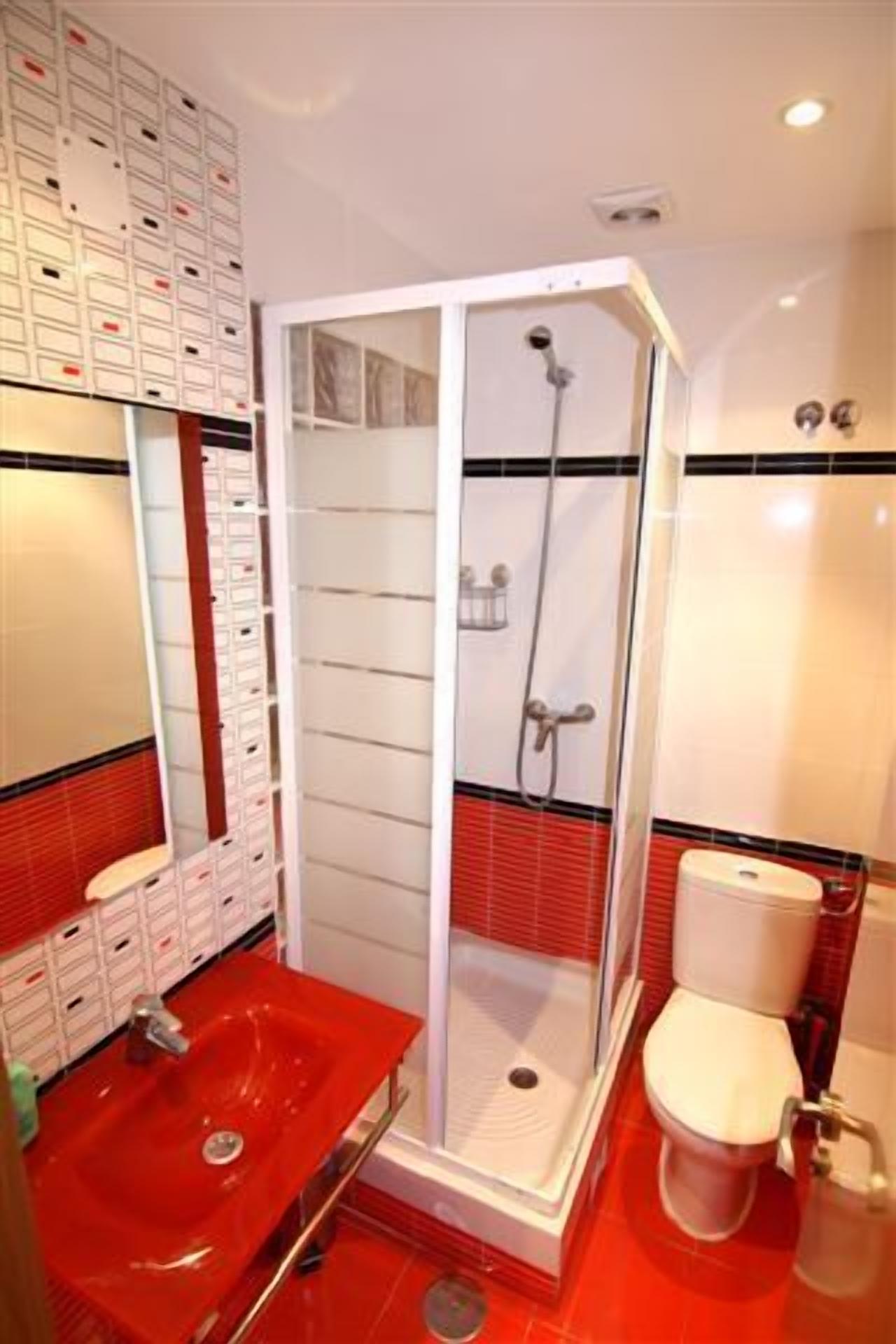 Photo - Hostal Abril Madrid