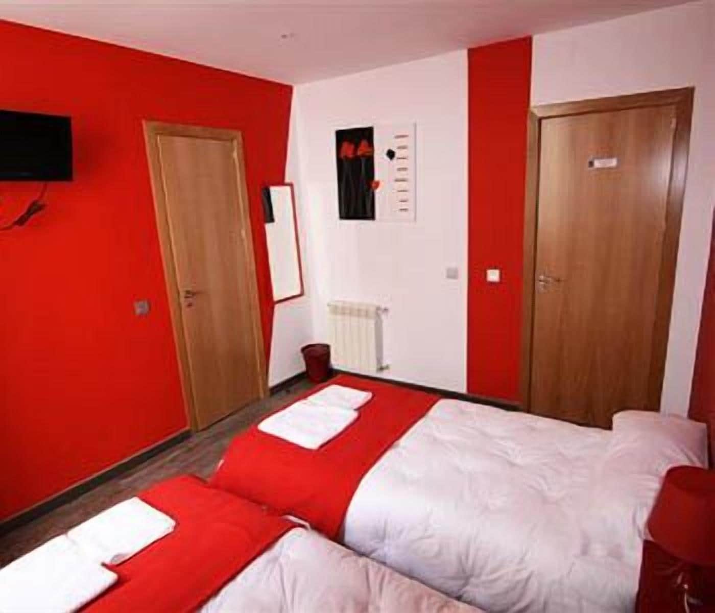 Photo - Hostal Abril Madrid