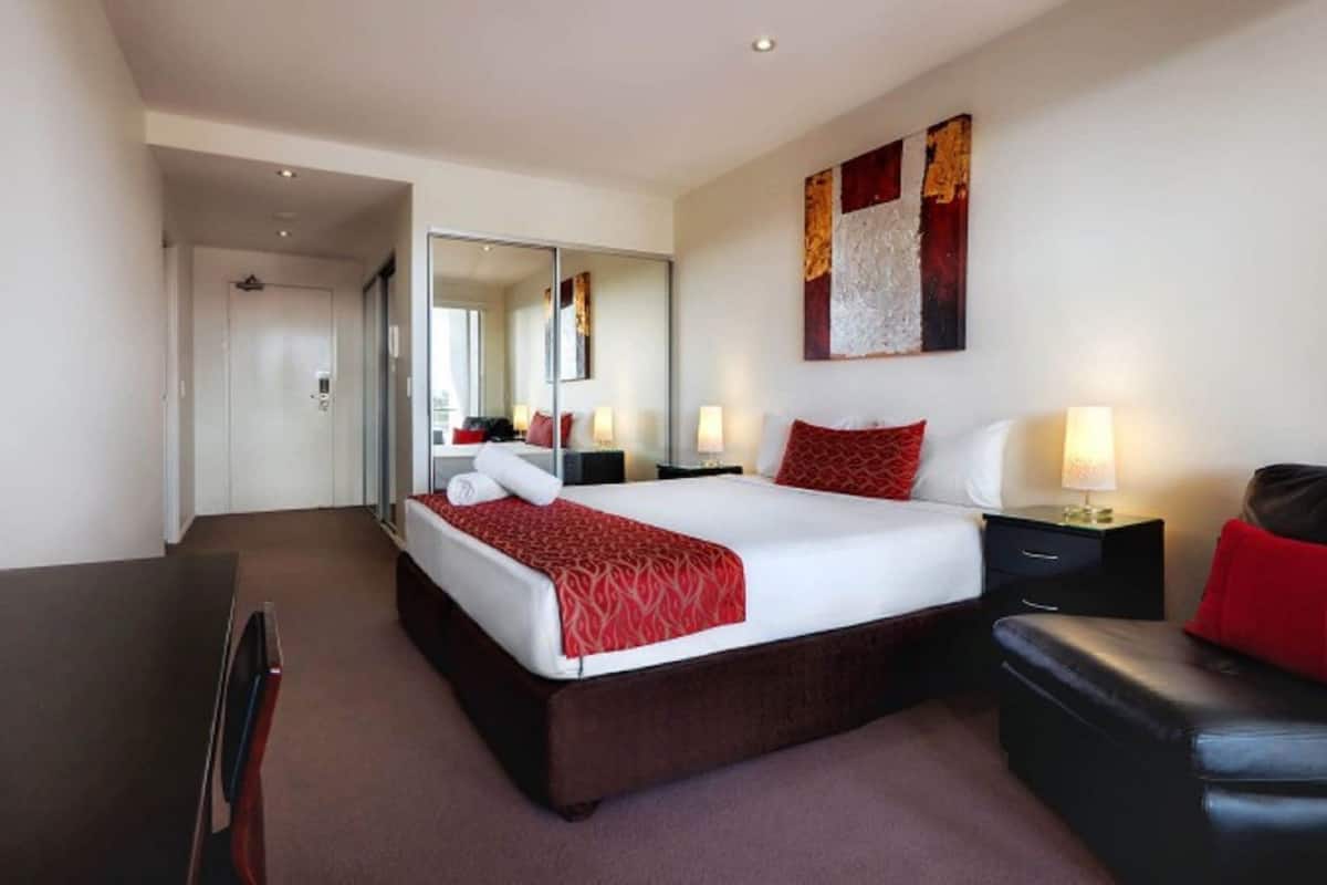 In-room safe, desk, soundproofing, iron/ironing board