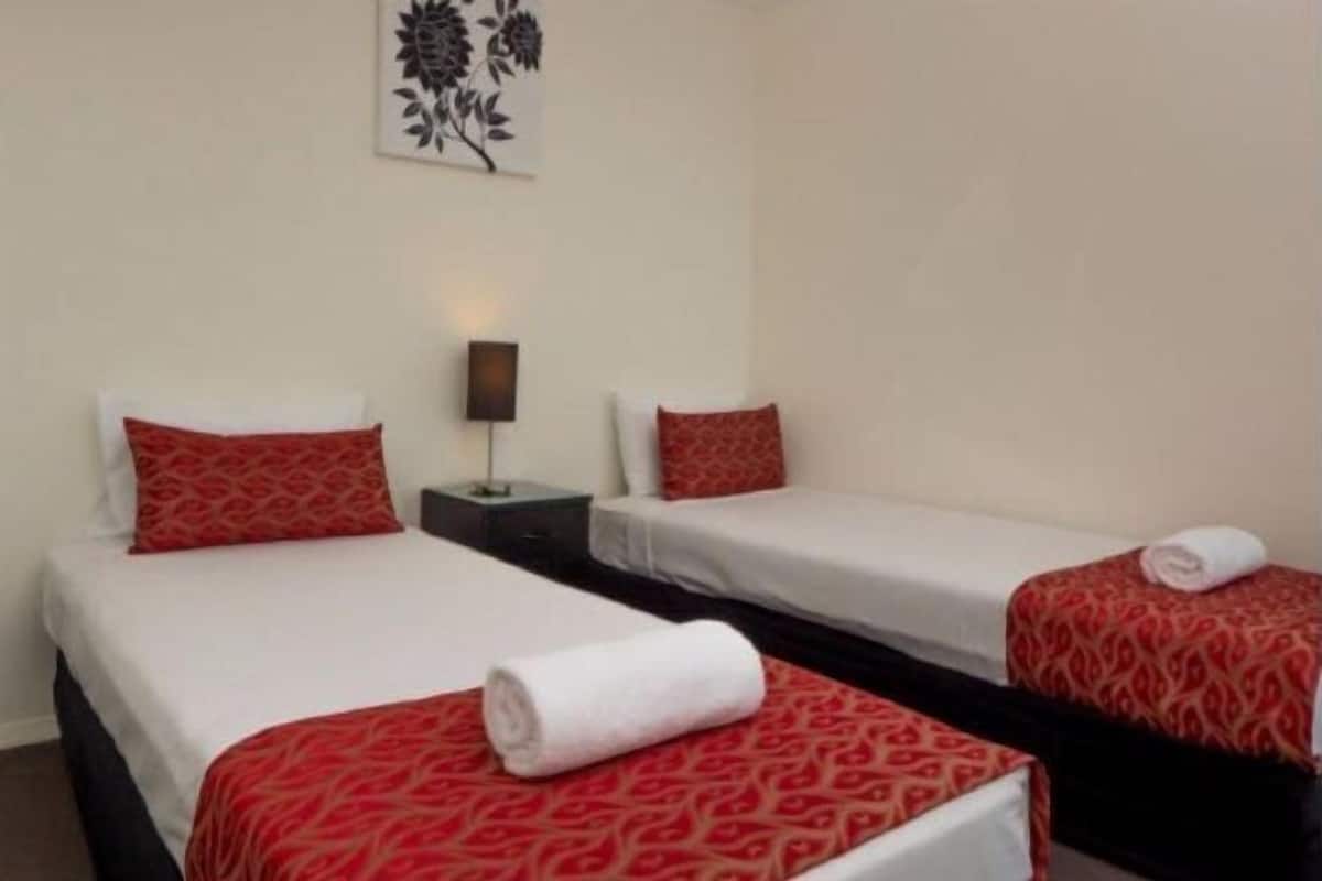 In-room safe, desk, soundproofing, iron/ironing board