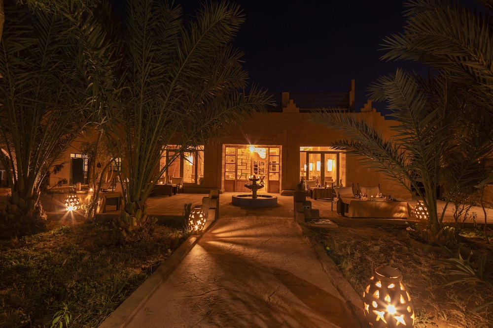 Hotel kasbah sahara services by null