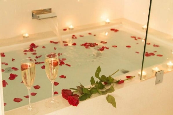 Loft Deluxe, bain à remous | Baignoire à jets