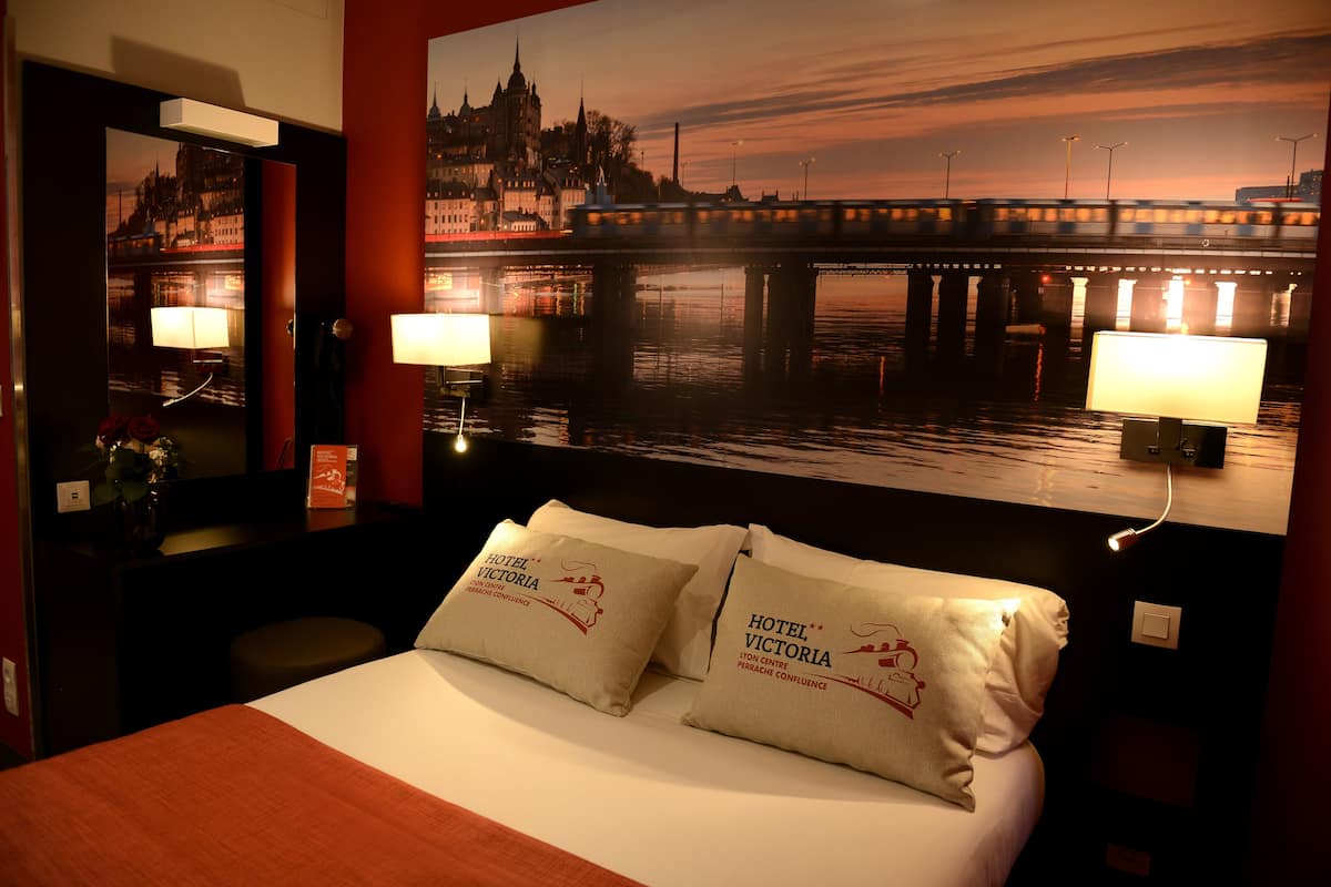 Premium bedding, desk, iron/ironing board (on request), WiFi (free)