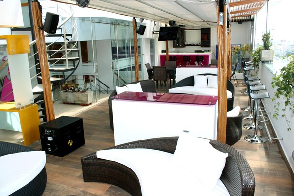 Dining - San Antonio Plaza Hotel (Cali)