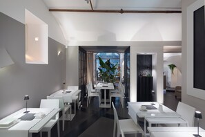 Desayuno a la carta incluido todos los días