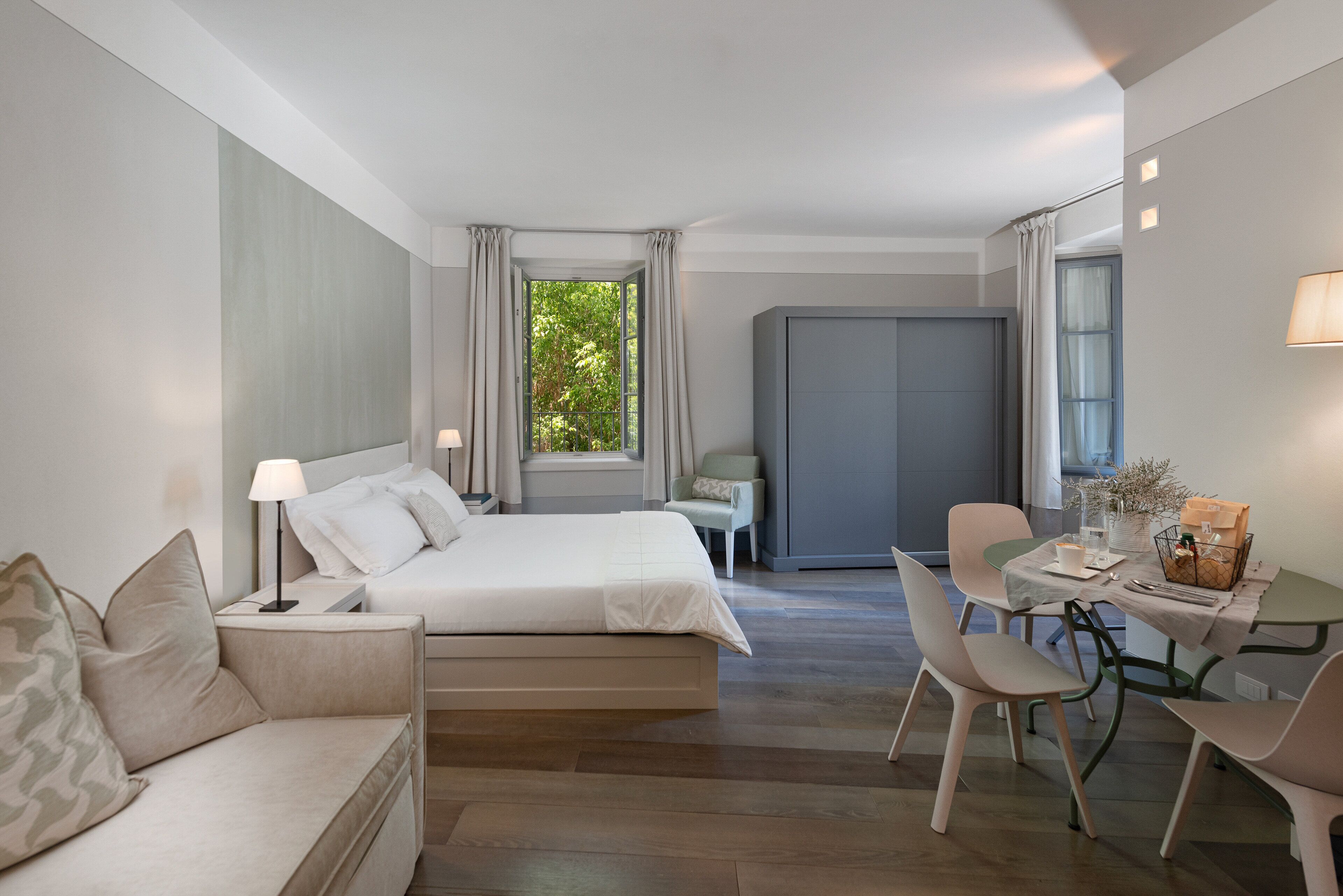 family suite | 1 bedroom, premium bedding, minibar, in-room safe