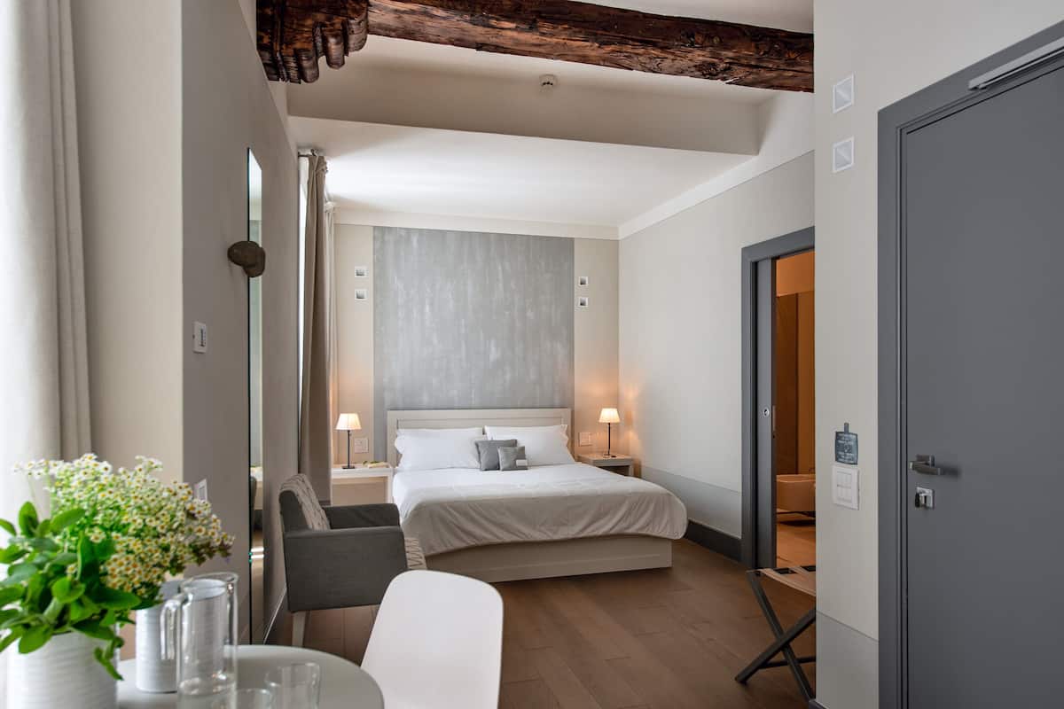 Chambre Supérieure | 1 chambre, literie de qualité supérieure, minibar