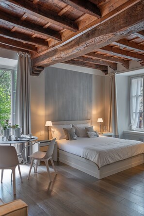 Deluxe Room | Premium bedding, minibar, in-room safe, desk - GombitHotel (Bergamo)