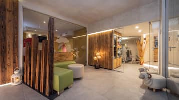 Sauna seca, banheira de hidromassagem, fontes termais/minerais